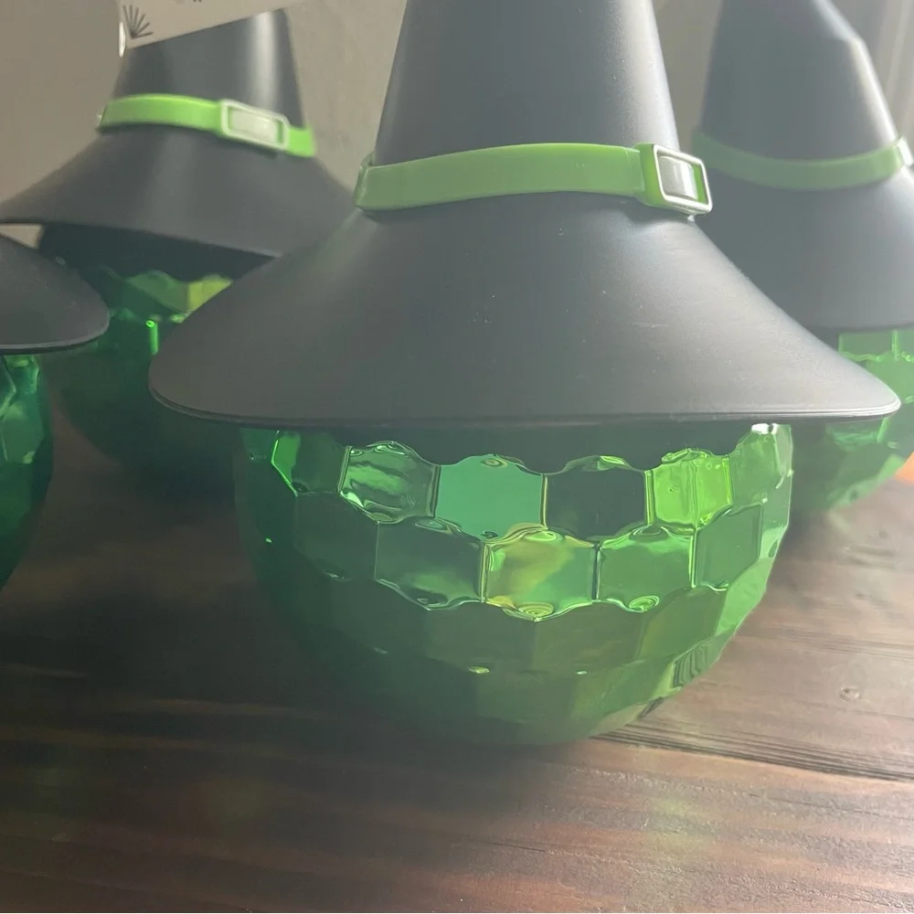 NEW Vivitar Witch Hat Cups - Green and Black Set of 4